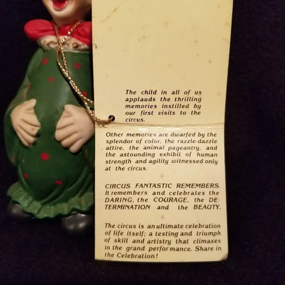 Vintage Willetts Designs Circus Clown Bell 5849 Green Jacket Red BowTie Enesco